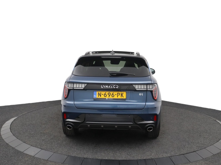 Lynk & Co 01 - 1.5 8