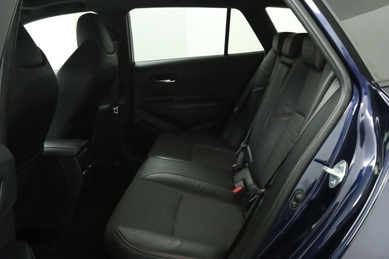 Toyota Corolla Touring Sports - 2.0 Hybrid Executive 18