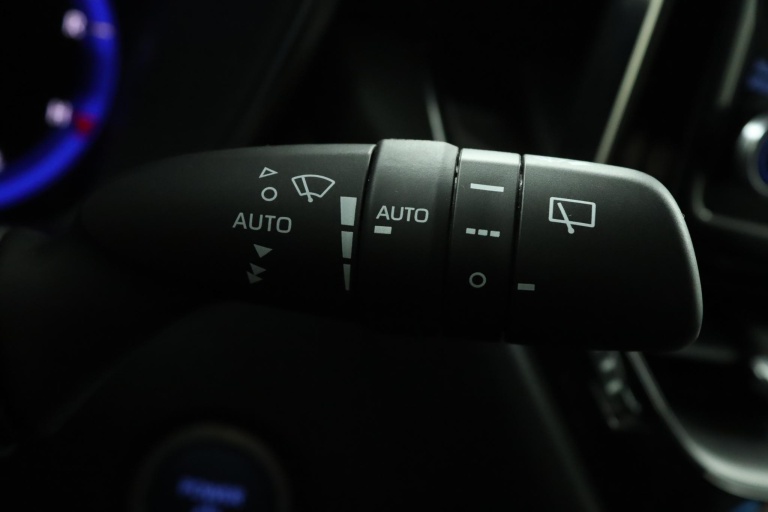 Toyota Corolla Touring Sports - 2.0 Hybrid Executive 32