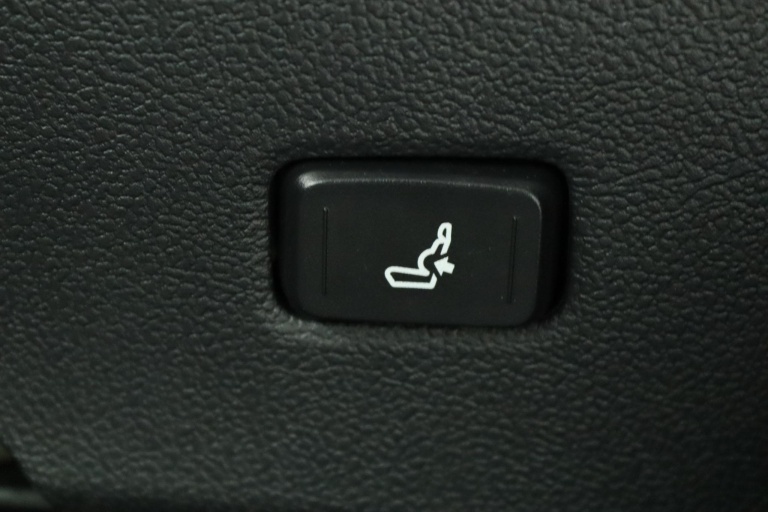 Toyota Corolla Touring Sports - 2.0 Hybrid Executive 46