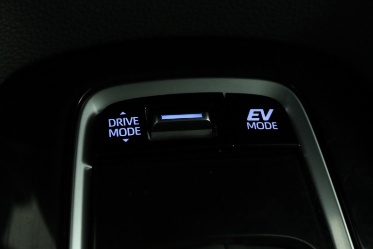 Toyota Corolla Touring Sports - 2.0 Hybrid Executive 67