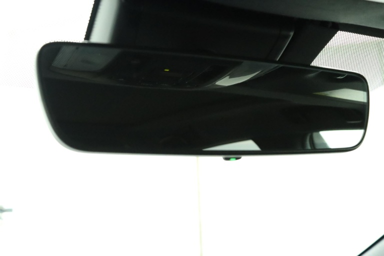 Toyota Corolla Touring Sports - 2.0 Hybrid Executive 69