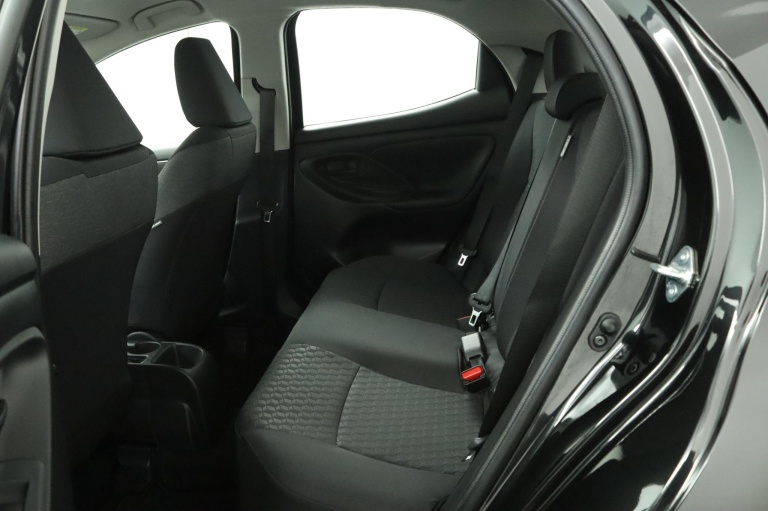 Toyota Yaris - 1.5 VVT-i Dynamic 18