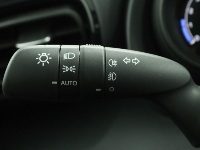 Toyota Yaris - 1.5 VVT-i Dynamic