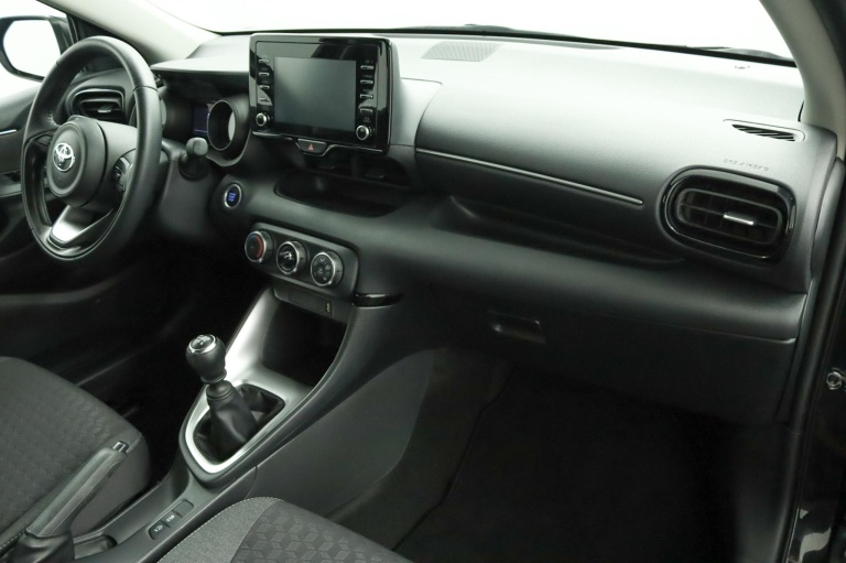 Toyota Yaris - 1.5 VVT-i Dynamic 42