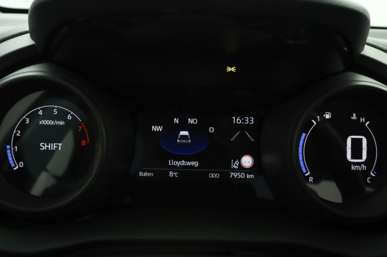 Toyota Yaris - 1.5 VVT-i Dynamic 44