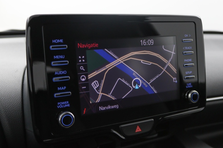 Toyota Yaris - 1.5 Hybrid Dynamic 27