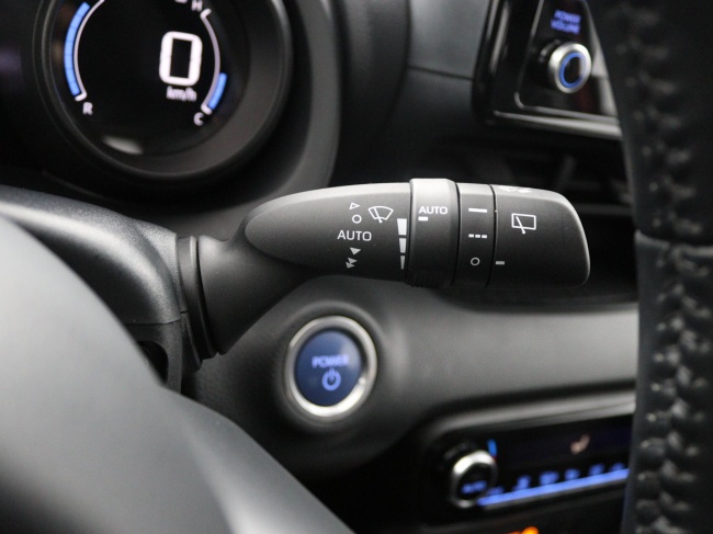 Toyota Yaris - 1.5 Hybrid Dynamic