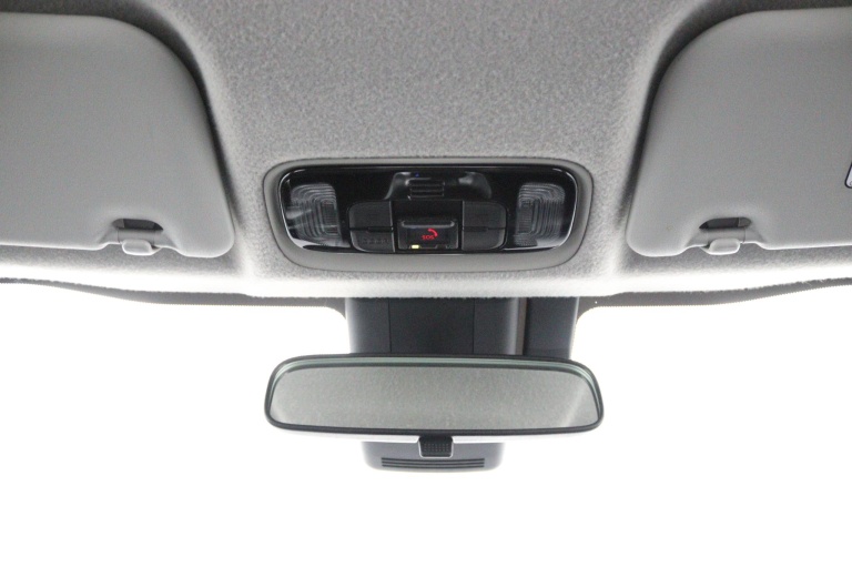 Toyota Yaris - 1.5 Hybrid Dynamic 33