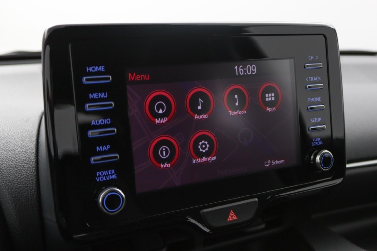 Toyota Yaris - 1.5 Hybrid Dynamic 39