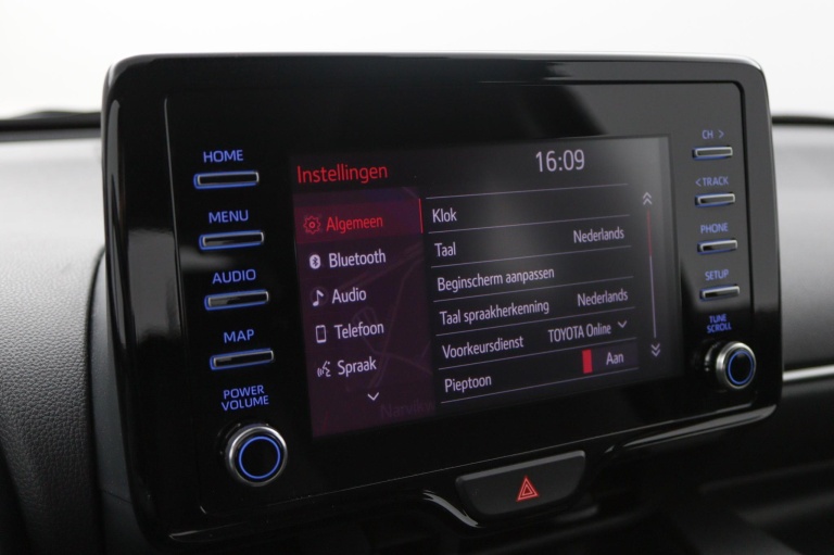 Toyota Yaris - 1.5 Hybrid Dynamic 42