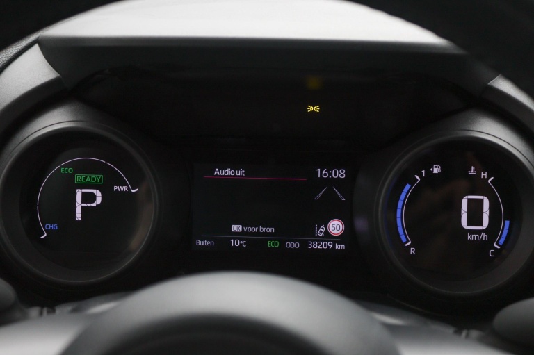 Toyota Yaris - 1.5 Hybrid Dynamic 6