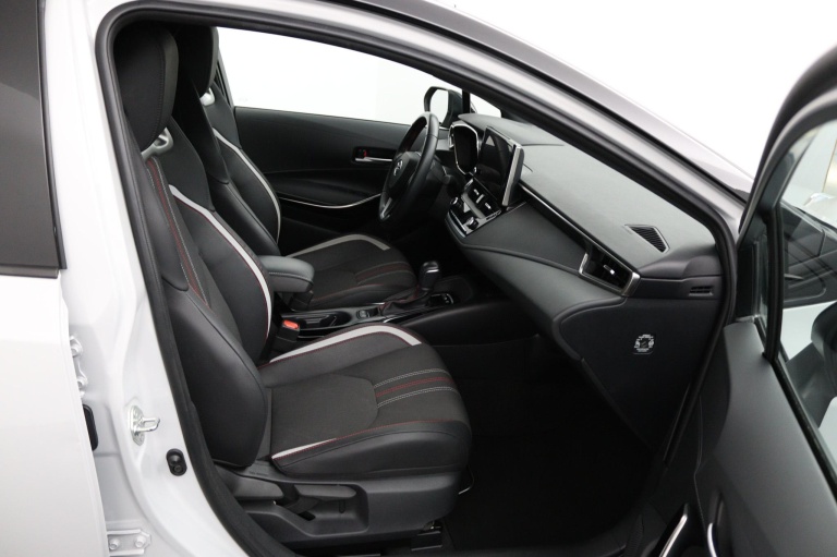 Toyota Corolla Touring Sports - 1.8 Hybrid GR-Sport 22