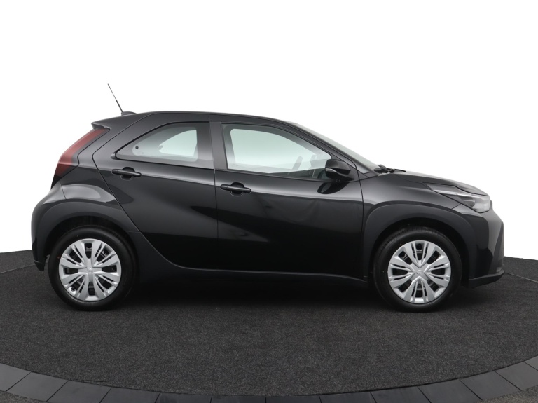 Toyota Aygo X - Hybrid 115 play 13