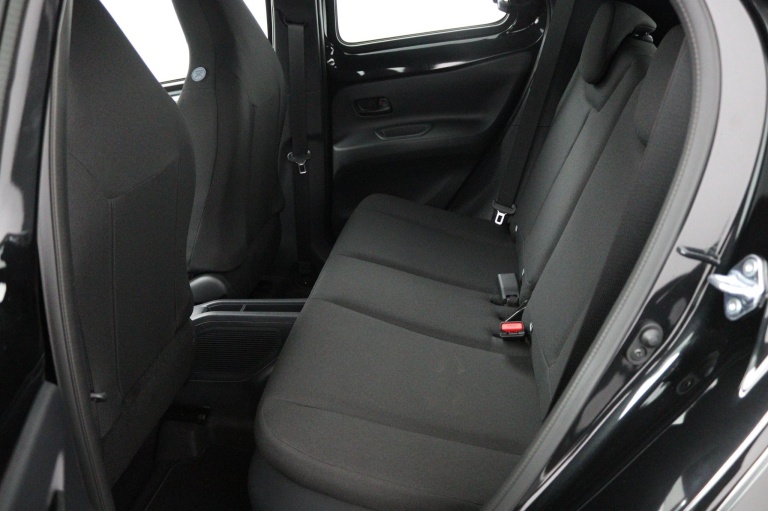 Toyota Aygo X - Hybrid 115 play 18