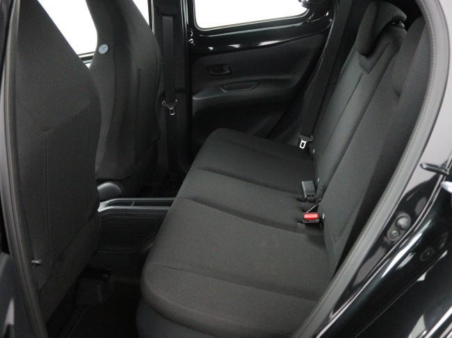 Toyota Aygo X - Hybrid 115 play