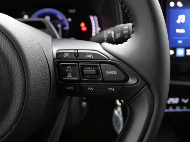 Toyota Aygo X - Hybrid 115 play