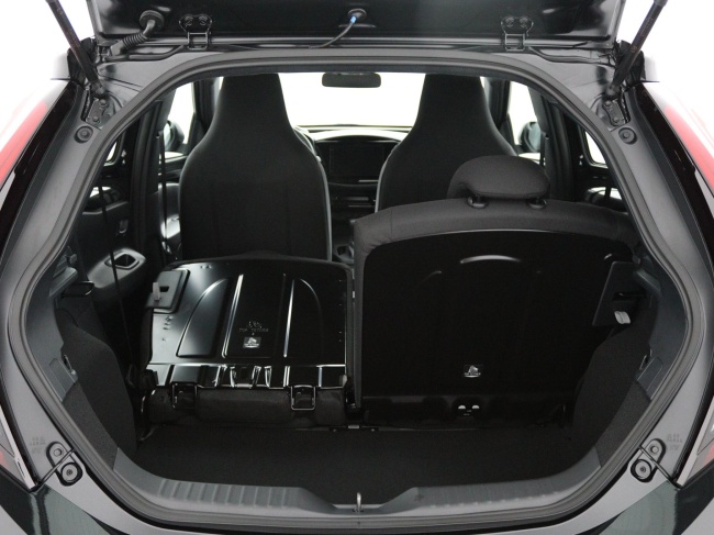 Toyota Aygo X - Hybrid 115 play