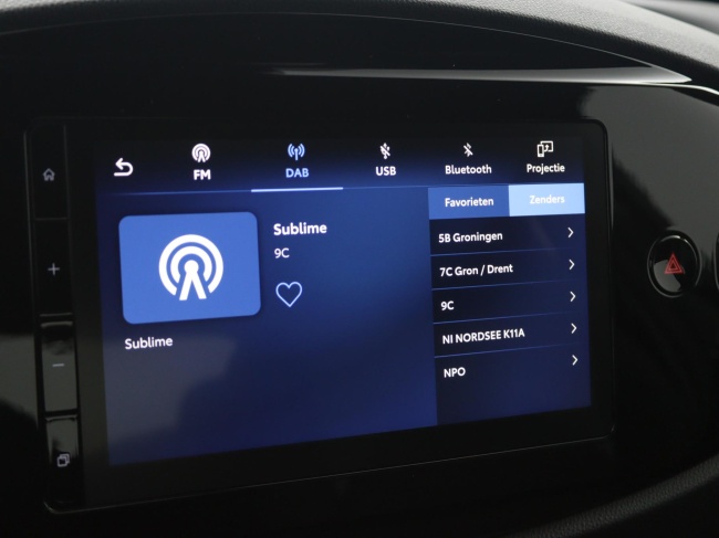 Toyota Aygo X - Hybrid 115 play