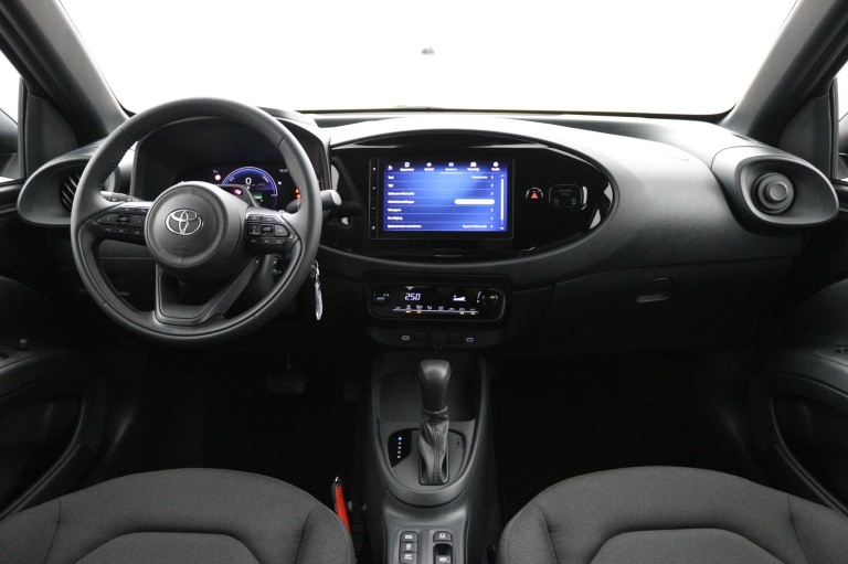 Toyota Aygo X - Hybrid 115 play 4