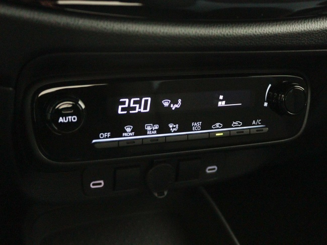 Toyota Aygo X - Hybrid 115 play