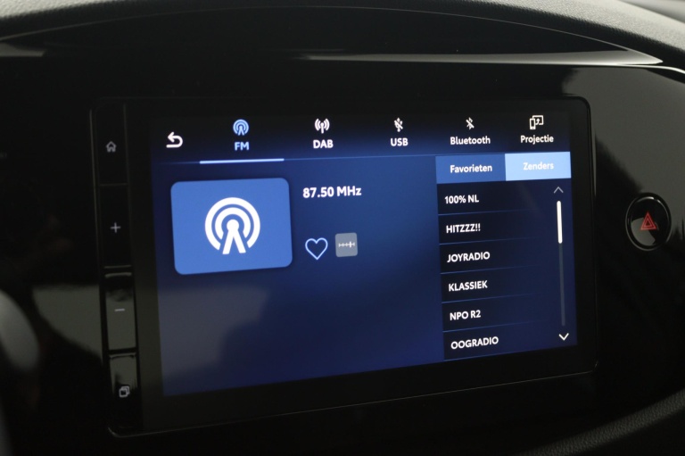 Toyota Aygo X - Hybrid 115 play 8