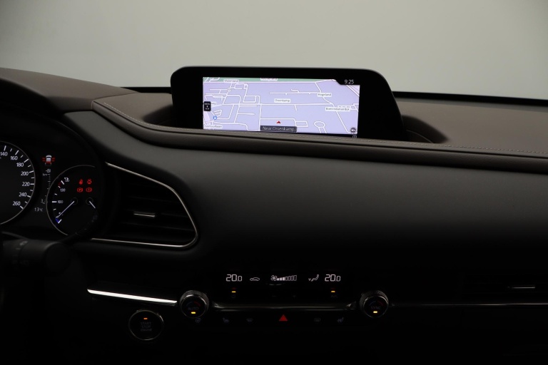 Mazda CX-30 - 2.0 e-SkyActiv-X M Hybrid Luxury 10