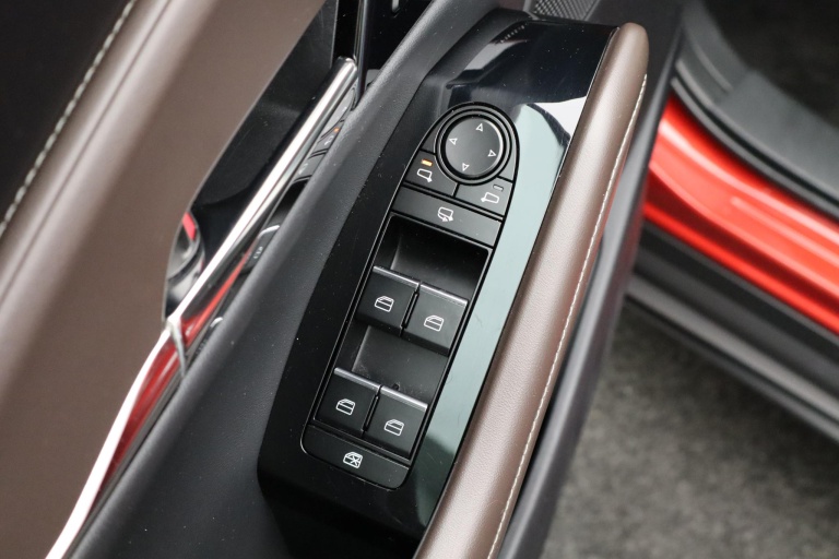 Mazda CX-30 - 2.0 e-SkyActiv-X M Hybrid Luxury 26