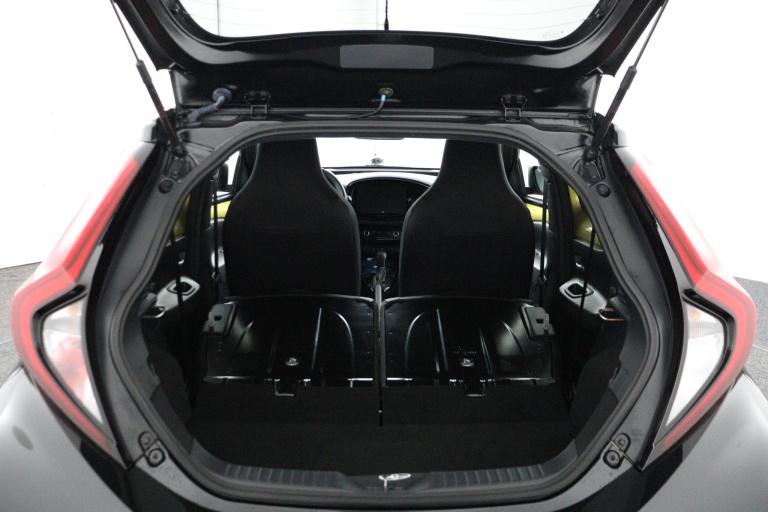 Toyota Aygo X - 1.0 VVT-i S-CVT Premium 25