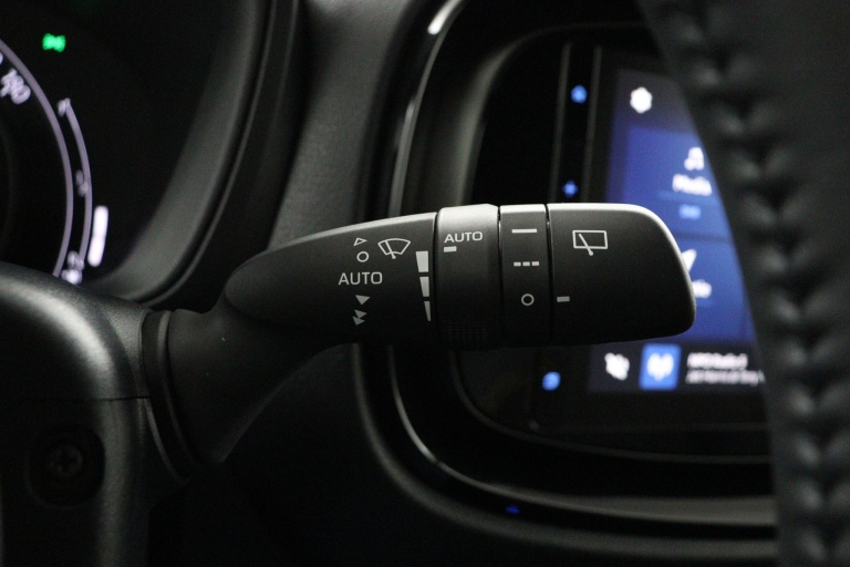 Toyota Aygo X - 1.0 VVT-i S-CVT Premium 31