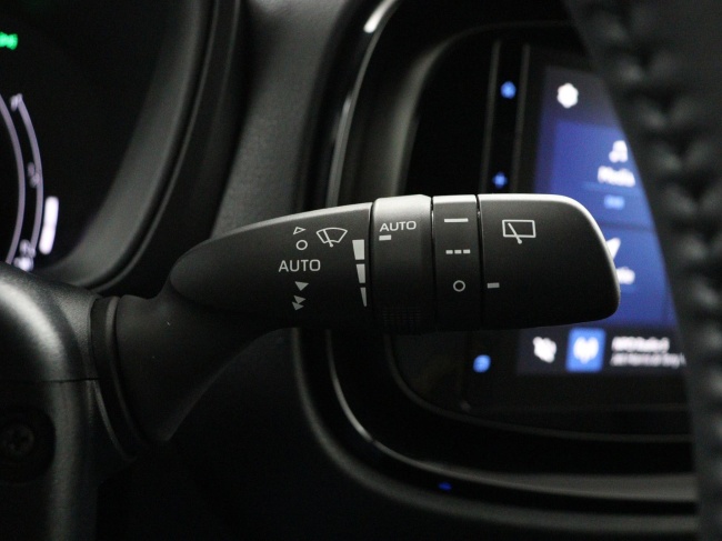 Toyota Aygo X - 1.0 VVT-i S-CVT Premium