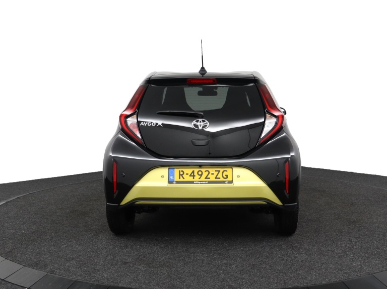 Toyota Aygo X - 1.0 VVT-i S-CVT Premium 38