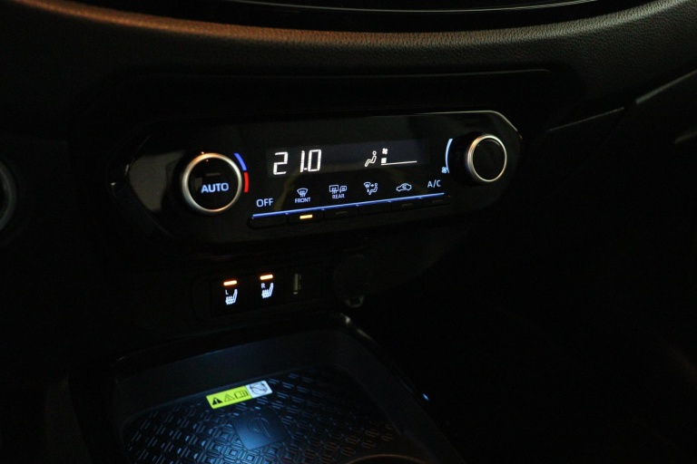 Toyota Aygo X - 1.0 VVT-i S-CVT Premium 7