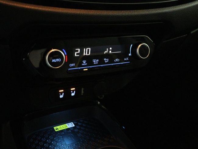 Toyota Aygo X - 1.0 VVT-i S-CVT Premium