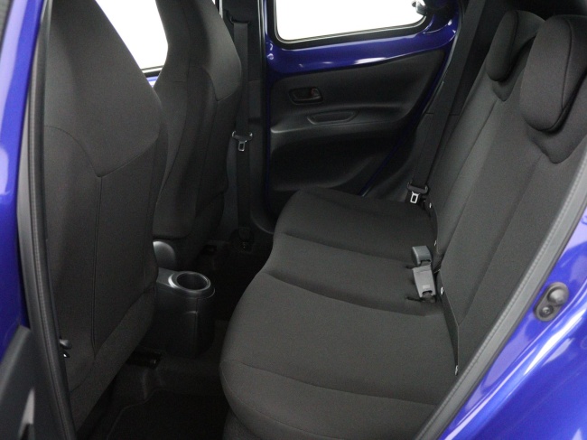 Toyota Aygo X - 1.0 VVT-i MT Play