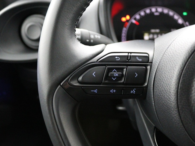 Toyota Aygo X - 1.0 VVT-i MT Play