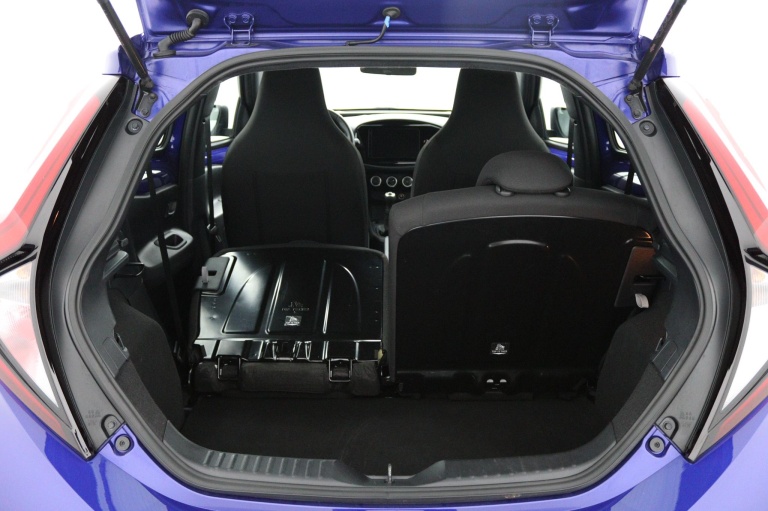 Toyota Aygo X - 1.0 VVT-i MT Play 24