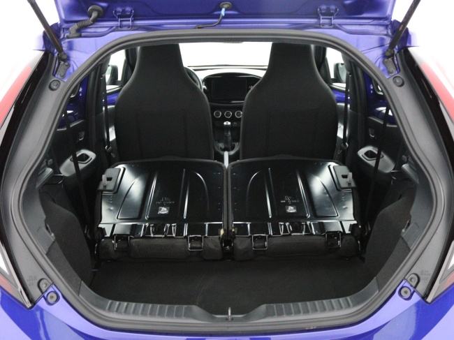 Toyota Aygo X - 1.0 VVT-i MT Play