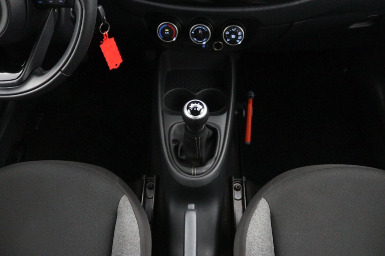 Toyota Aygo X - 1.0 VVT-i MT Play 26