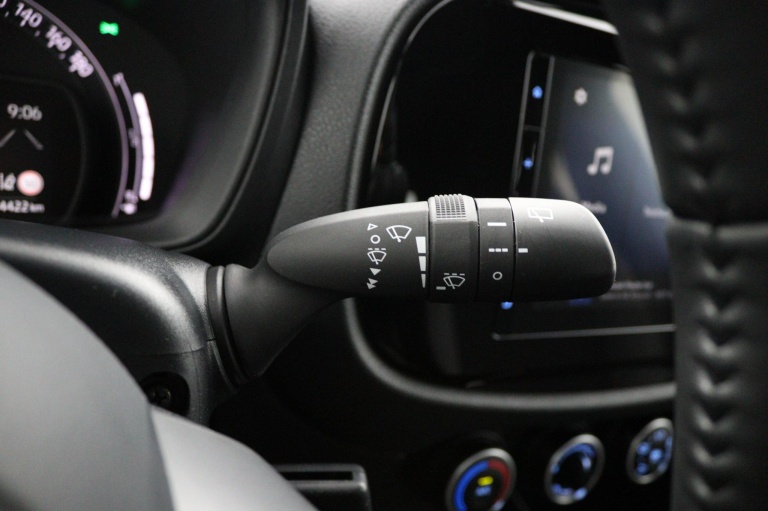 Toyota Aygo X - 1.0 VVT-i MT Play 30