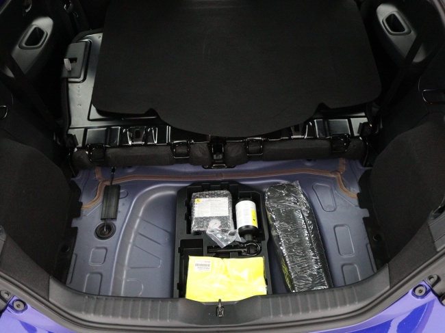 Toyota Aygo X - 1.0 VVT-i MT Play