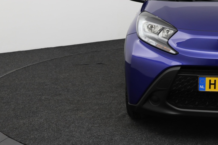 Toyota Aygo X - 1.0 VVT-i MT Play 34