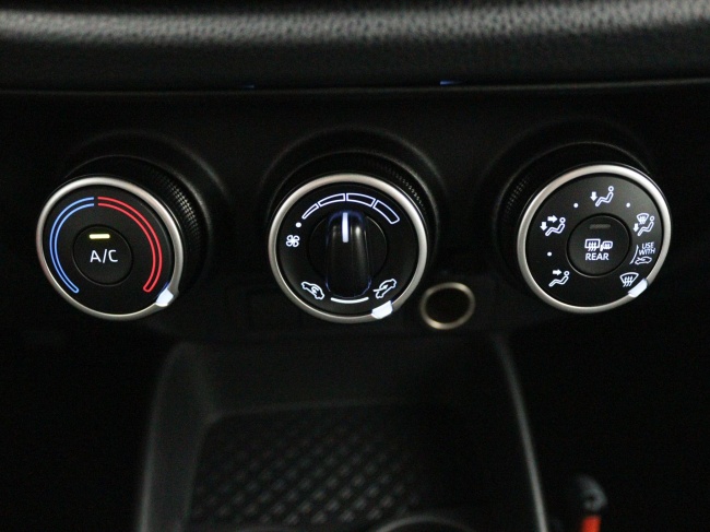 Toyota Aygo X - 1.0 VVT-i MT Play