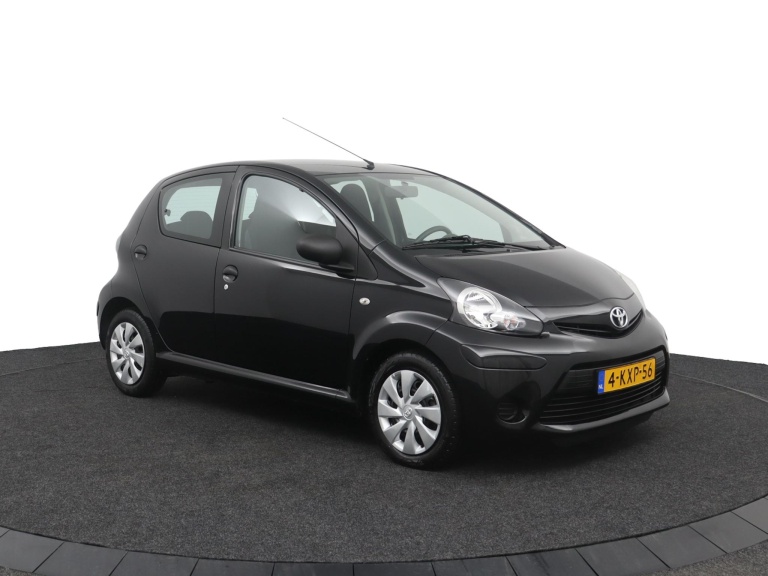 Toyota Aygo - 1.0 VVT-i Now 12