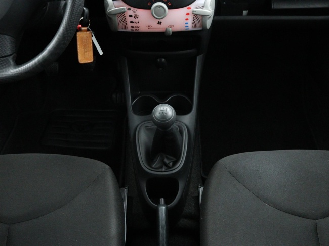 Toyota Aygo - 1.0 VVT-i Now