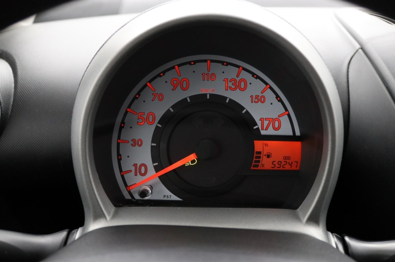 Toyota Aygo - 1.0 VVT-i Now 6