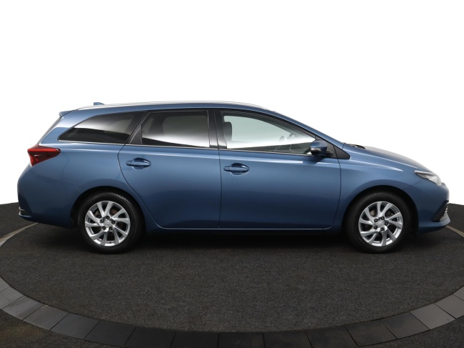 Toyota Auris Touring Sports - 1.2T Trend