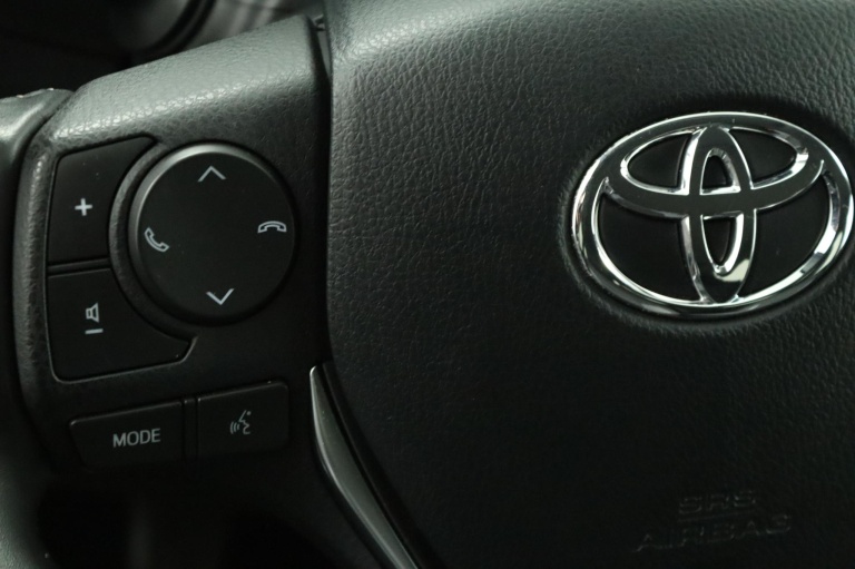Toyota Auris Touring Sports - 1.2T Trend 19