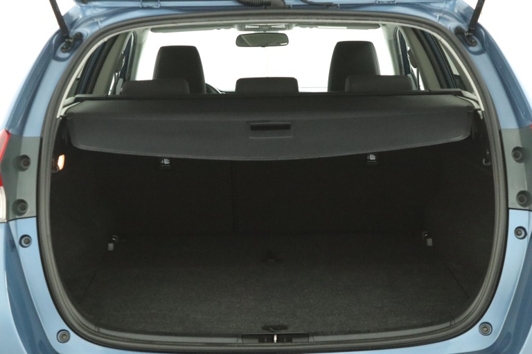 Toyota Auris Touring Sports - 1.2T Trend 23