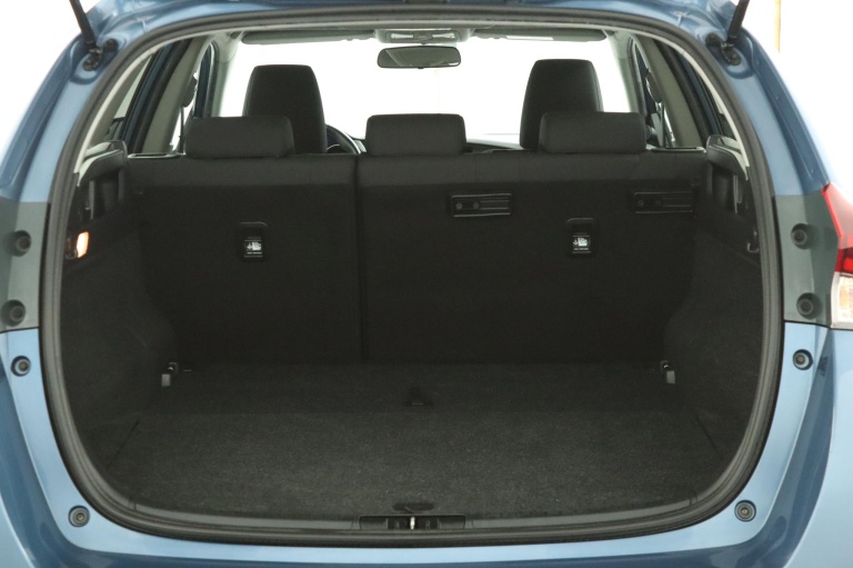 Toyota Auris Touring Sports - 1.2T Trend 24